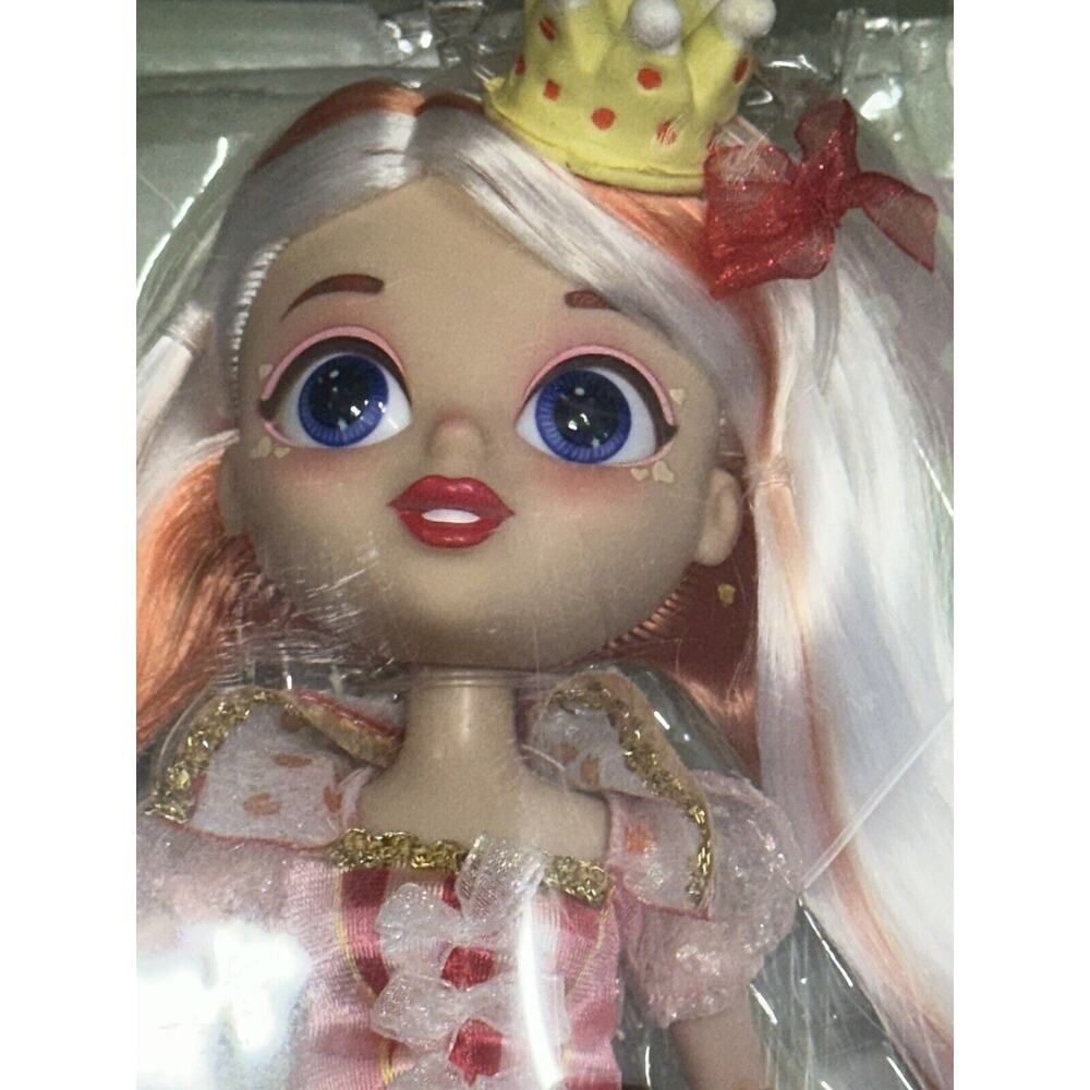 Fidgie‎ Friends Pizza Princess Fashion Doll with Fidget Fashion Features - Picture 4 of 9